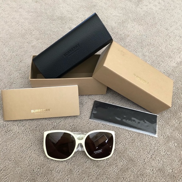 NEW ? Authentic BURBERRY sunglasses main image 6